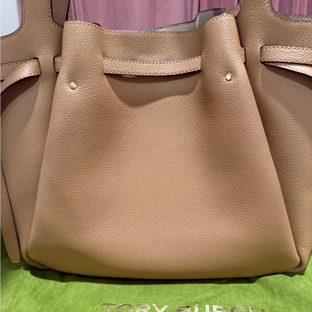 Authentic Tory Burch Romy Pebbled Tote - Picture 7 of 14